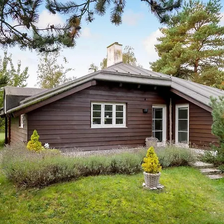Schönes Haus In Mit Küche Martofte